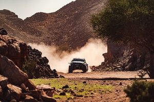 Dakar: Etap 2. Jeszcze więcej kilometr&oacute;w i kamieni