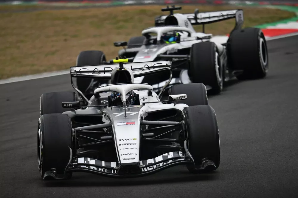 Sergio Perez, Cadillac Racing, Valtteri Bottas, Cadillac Racing