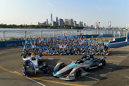 "Aucune concurrence" entre F1 et Formule E, selon Agag