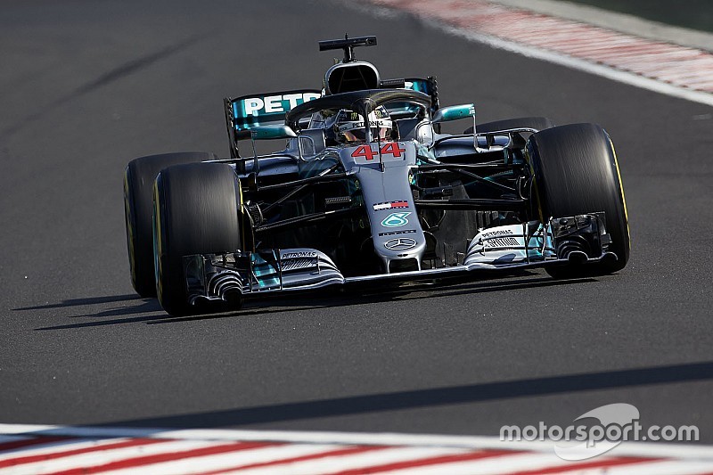 Hamilton quiere que Mercedes mejore a la hora de clasificar