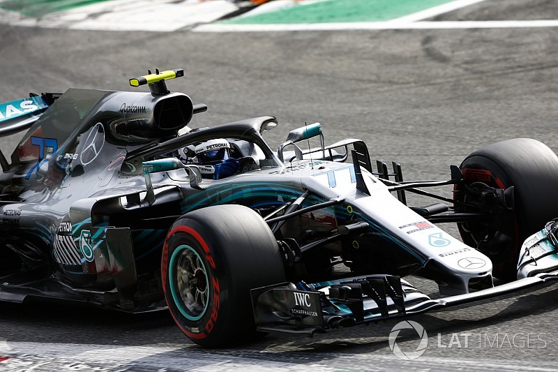 Bottas: Mercedes beni, Hamilton için