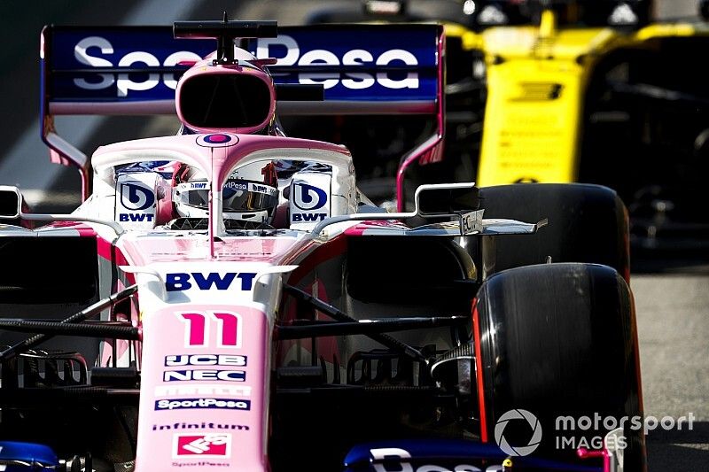 Sergio P&eacute;rez, Racing Point RP19, Daniel Ricciardo, Renault F1 Team R.S.19