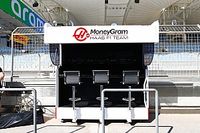 F1: Haas economiza R$1,3 milhão com redução no pitwall