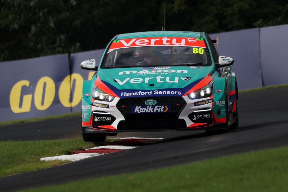 Ingram quickest in practice as Turkington briefly returns at BTCC Croft round