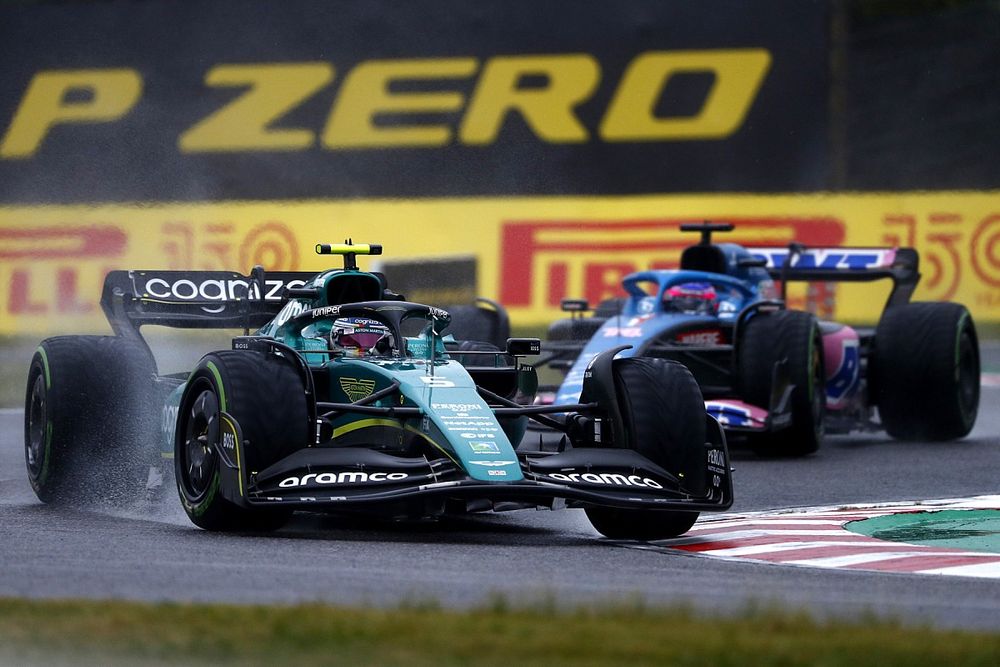 Sebastian Vettel, Aston Martin AMR22, Fernando Alonso, Alpine A522