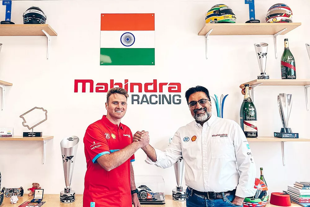 Oliver Rowland, Dilbagh Gill, Mahindra Racing CEO and Team Principal
