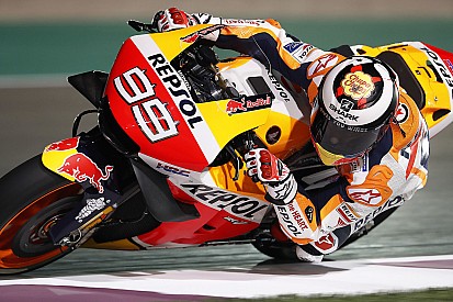 Lorenzo "very far" from being comfortable on Honda