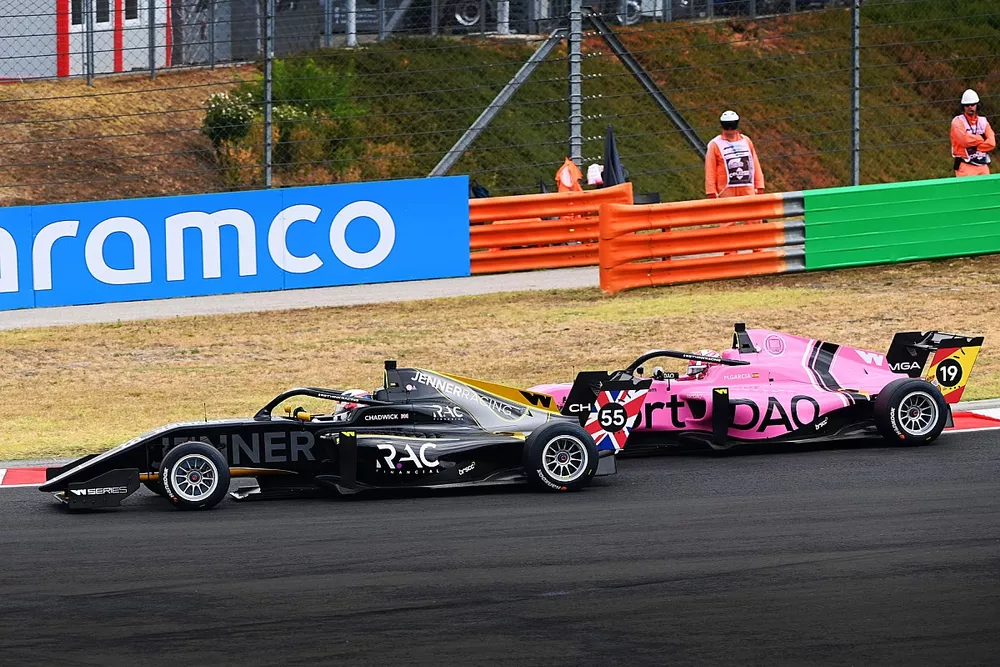 Jamie Chadwick, Jenner Racing, Marta Garcia, CortDAO W Series Team