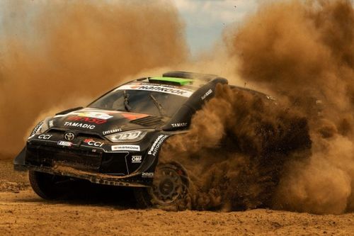 WRC Safari Rally 2025: Un fallo frena a Ott Tanak, Evans por delante