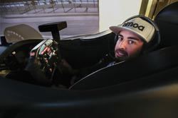 Fernando Alonso dans le simulateur Honda Performance Development