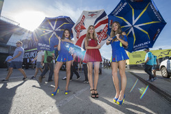 Des gridgirls