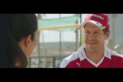 Voleibol de playa con Sebastian Vettel