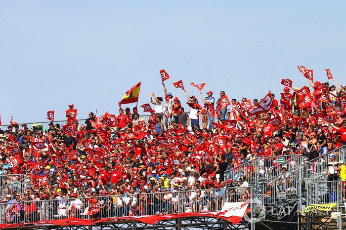 Marquez fans
