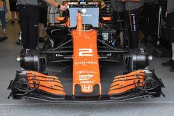 Stoffel Vandoorne, McLaren MCL32 front car detail