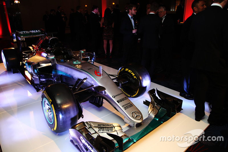 Mercedes AMG F1 W07 Hybrid