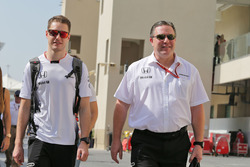 Stoffel Vandoorne, McLaren, mit Zak Brown, McLaren-Geschäftsführer