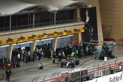 Valtteri Bottas, Mercedes AMG F1 W08, maakt een pitstop