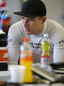 Jake Dennis, Carlin, Dallara F317 - Volkswagen