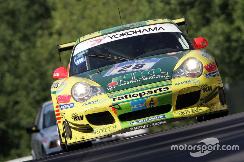2006: Лукас Лур, Тимо Бернхард, Майк Роккенфеллер, Марсель Тиман – Porsche 996 GT3-MR
