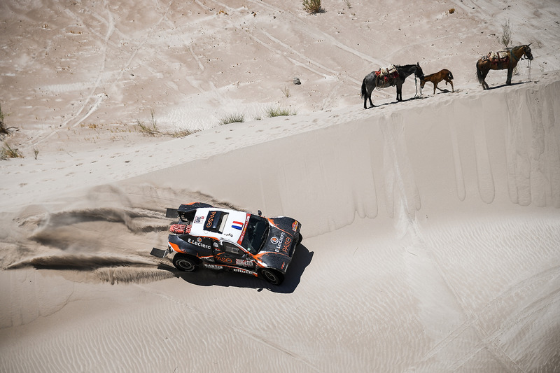 #320 Buggy: Eric Bernard, Alexandre Vigneau