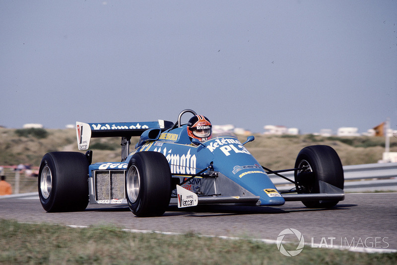 Osella FA1E, motor Alfa Romeo 1260 V12 (1983 y 1984)