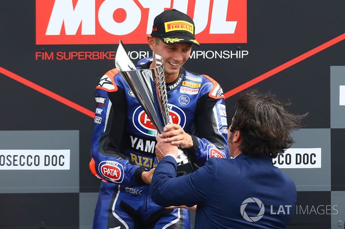 Podio: ganador de la carrera Michael van der Mark, Pata Yamaha