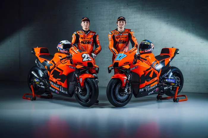 Remy Gardner, KTM Tech3, Raul Fernandez, KTM Tech3
