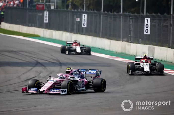 Lance Stroll, Racing Point RP19, Antonio Giovinazzi, Alfa Romeo Racing C38, y Kimi Raikkonen, Alfa Romeo Racing C38