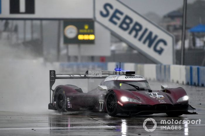 #77 Mazda Team Joest Mazda DPi, DPi: Oliver Jarvis, Tristan Nunez, Timo Bernhard