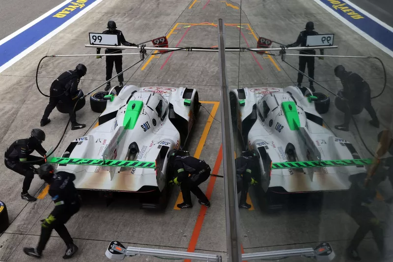 #99 Proton Competition Porsche 963: Harry Tincknell, Neel Jani, Julien Andlauer