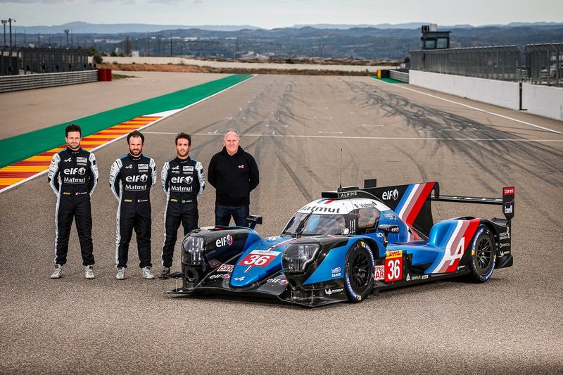 André Negrão, Nicolas Lapierre et Matthieu Vaxiviere avec l'Alpine A480 LMP1