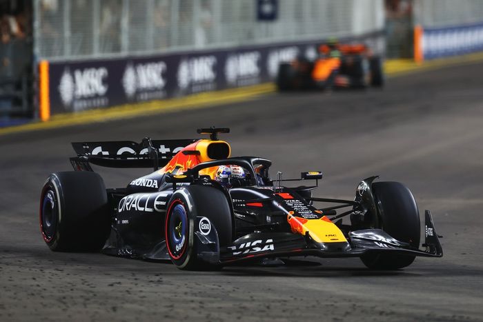 Lando Norris, McLaren, Max Verstappen, Red Bull Racing