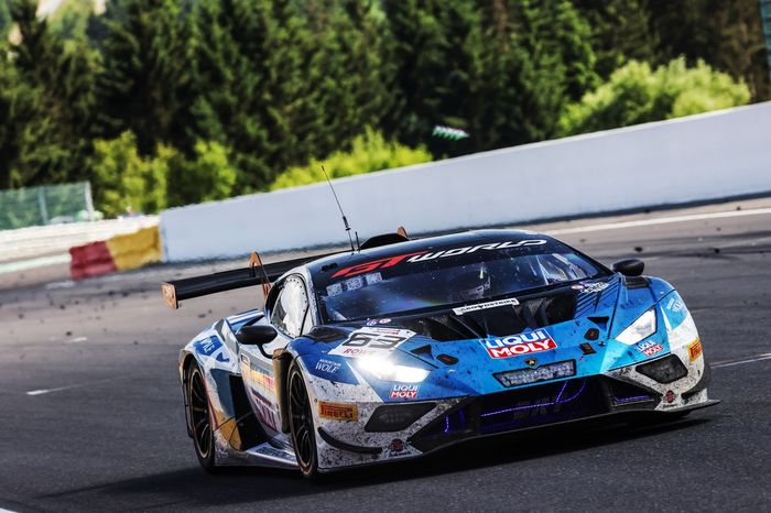 #63 GRT - Grasser Racing Team Lamborghini Huracan GT3 EVO2: Mirko Bortolotti, Jordan Pepper, Luca Engstler