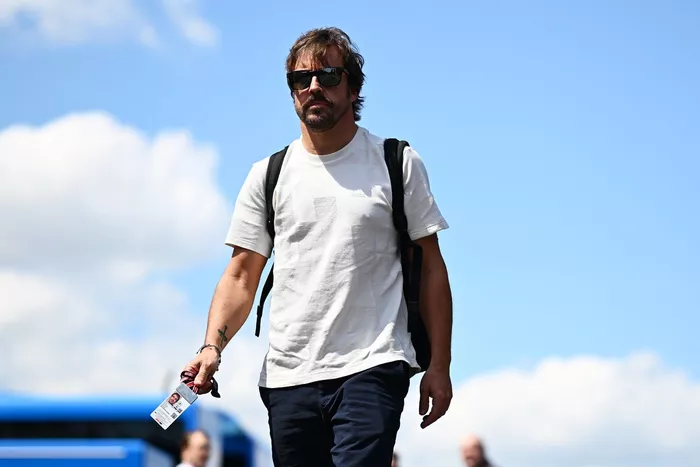 Fernando Alonso, Aston Martin Racing