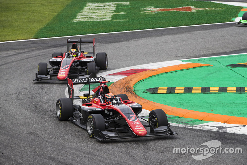 Mazepin a hérité de la troisième place et double Ilott au championnat