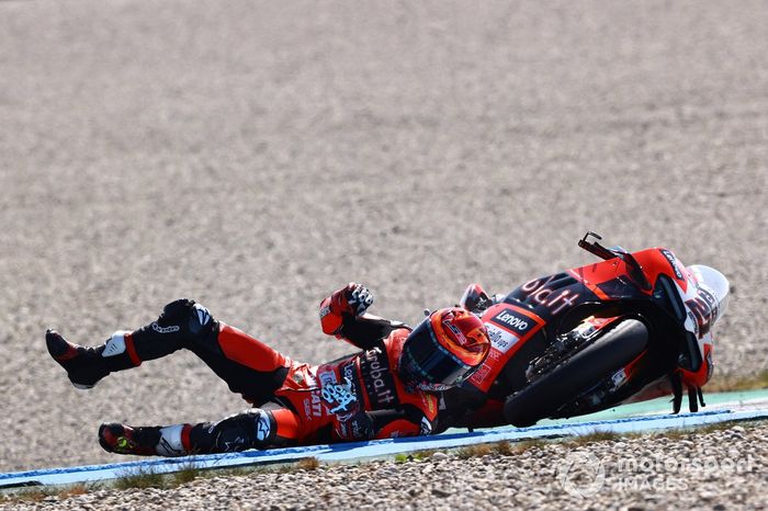 Caída de Michael Ruben Rinaldi, Aruba.it Racing Ducati