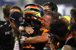 Oscar Piastri, McLaren, Zak Brown, McLaren