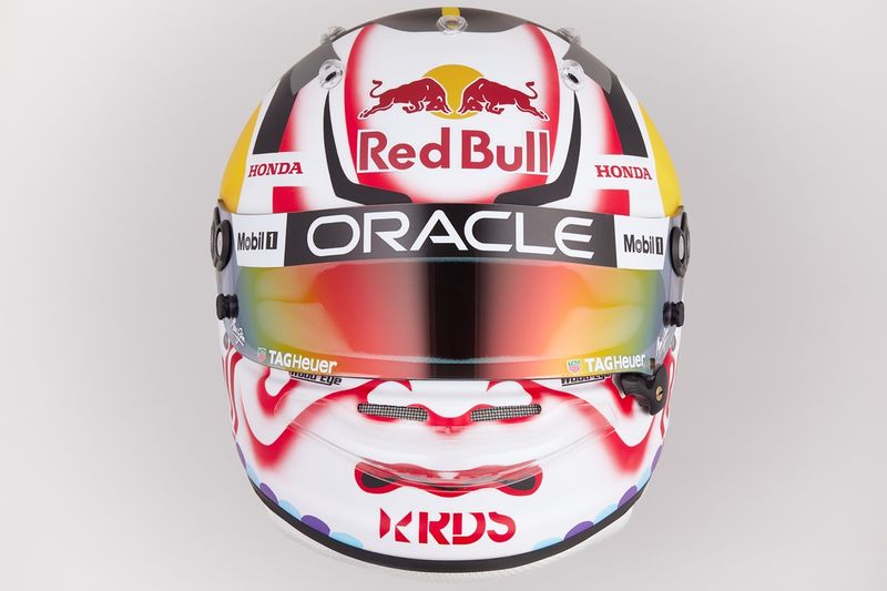 2019年 F1 中国GP 1000GP記念 1/2特製ヘルメット ／ 上海 2019年 F1 中国GP 1000GP記念 1/2特製ヘルメット ／ 上海 - メルカリ