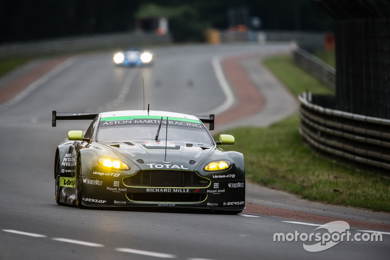 #98 Aston Martin Racing, Aston Martin Vantage: Paul Dalla Lana, Pedro Lamy, Mathias Lauda