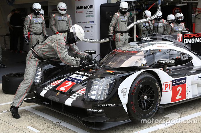 #2 Porsche Team Porsche 919 Hybrid: Romain Dumas, Neel Jani, Marc Lieb
