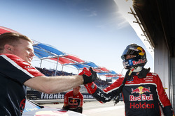 Shane van Gisbergen, Triple Eight Race Engineering, Holden