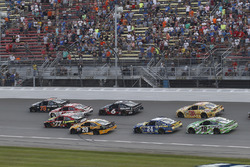 Martin Truex Jr., Furniture Row Racing Toyota, Erik Jones, Furniture Row Racing Toyota, restart, Kyle Larson, Chip Ganassi Racing Chevrolet