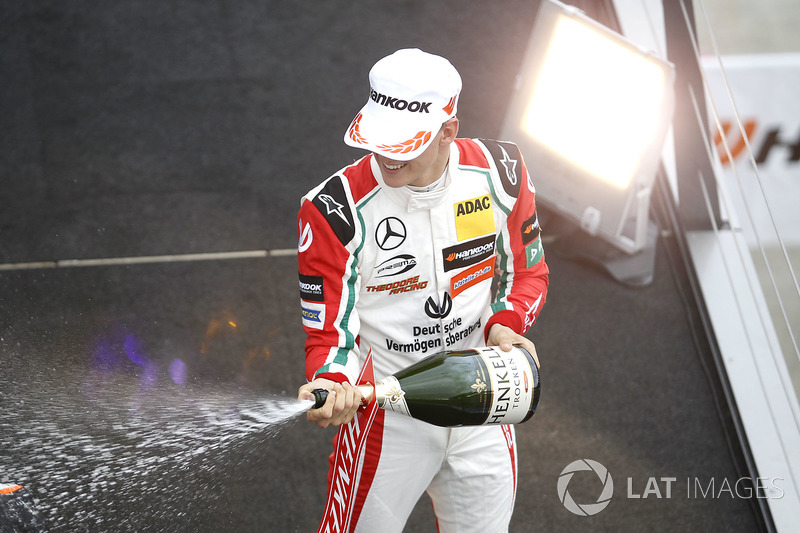 Rookie Podium: Mick Schumacher, Prema Powerteam, Dallara F317 - Mercedes-Benz