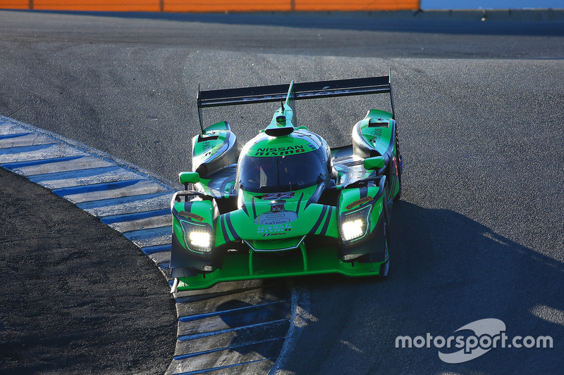 #22 Tequila Patron ESM Nissan DPi: Піпо Дерані, Йоханнес ван Овербек