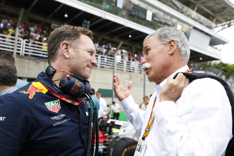 Christian Horner, Team Principal, Red Bull Racing, con Chase Carey, Chairman, Formula Uno