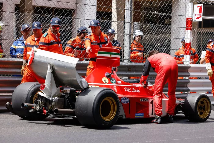 Charles Leclerc, Ferrari 312 B3 después del choque 