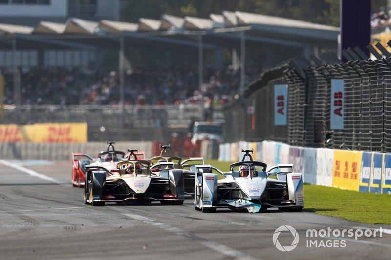 Edoardo Mortara  Venturi Formula E, Venturi VFE05 with part of Nelson Piquet Jr's, Panasonic Jaguar Racing, Jaguar I-Type 3 bodywork in his front wing