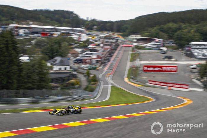 Esteban Ocon, Renault F1 Team R.S.20