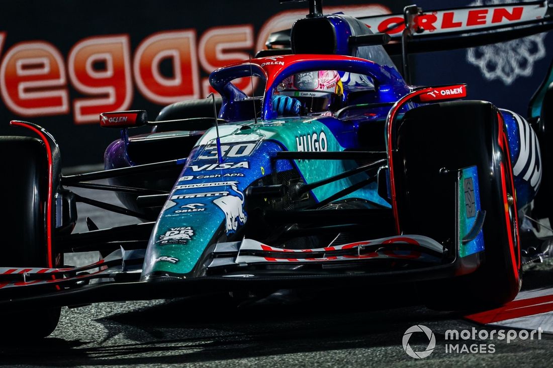 Liam Lawson, VCARB 01