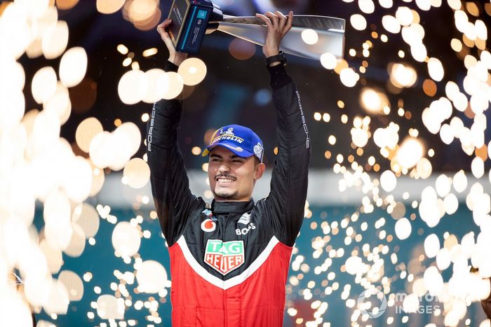 Podio: ganador Pascal Wehrlein, Porsche